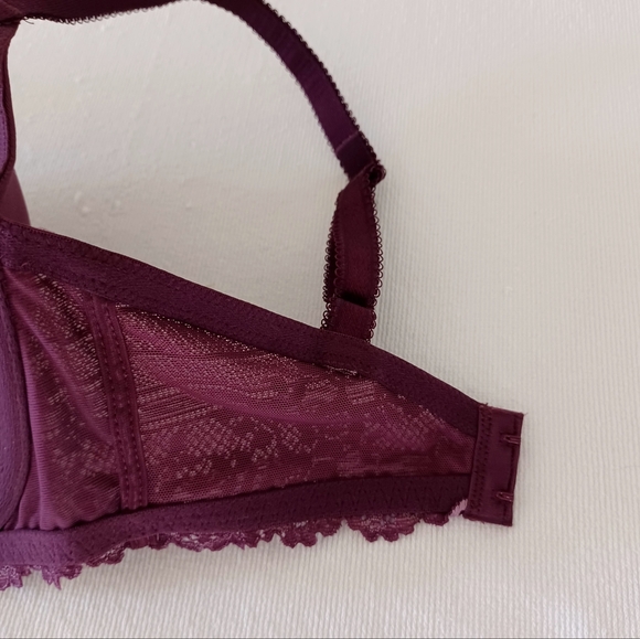 NWOT Wacoal Embrace Lace T-Shirt Bra, size 32DD - Picture 10 of 15